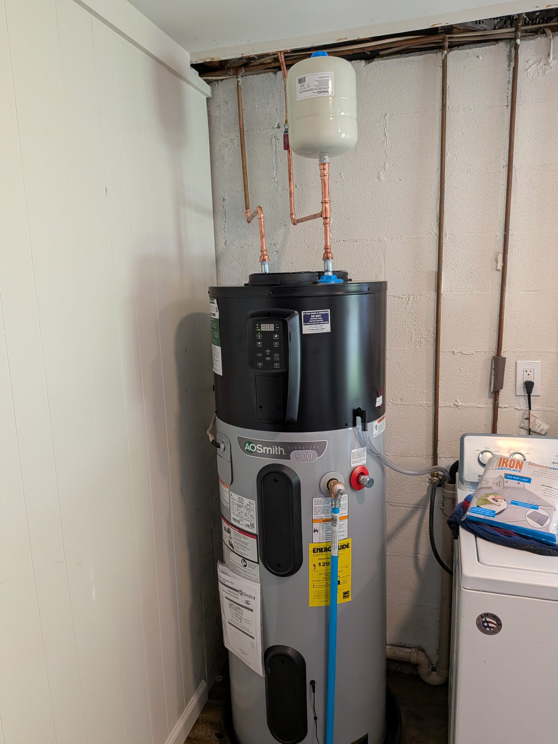 New AO Smith water heater installation by Piper's Plumbing in Chattanooga